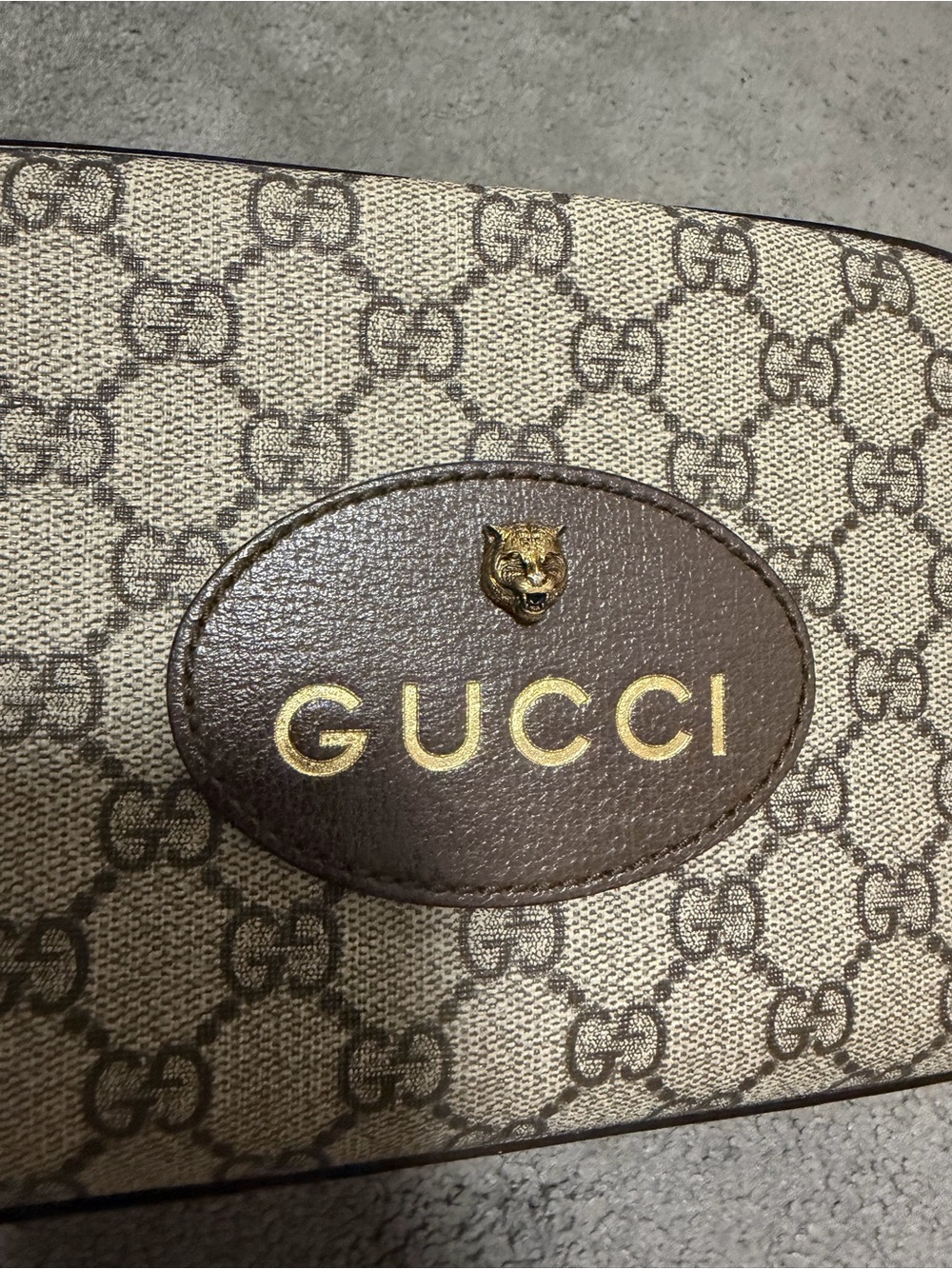 Gucci GG Supreme Canvas Crossbody with Green-Red Web Stripe - Picture 2 of 10